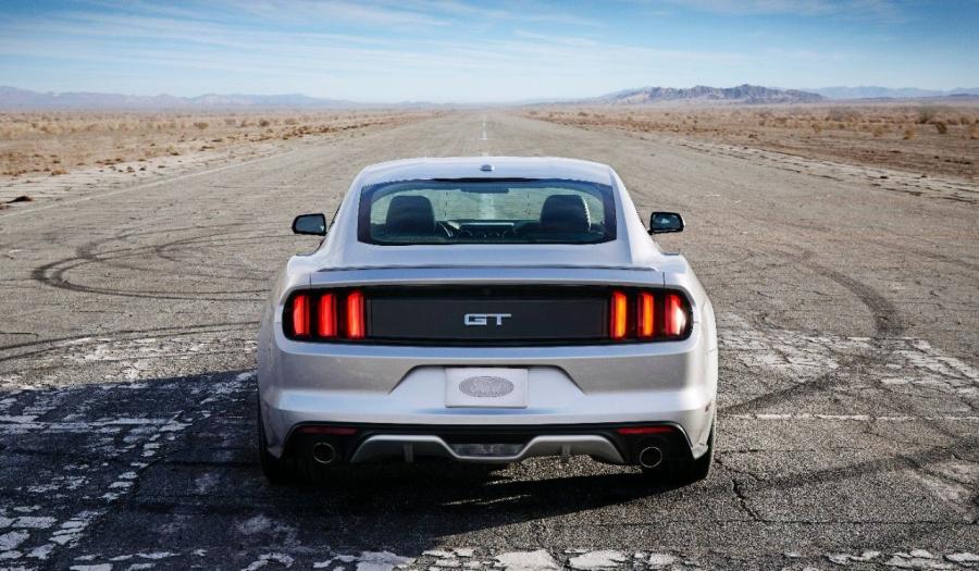  Ford Mustang GT 2015 года  (фото 55 из 93)